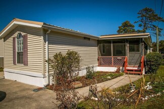 5339 Merritt Dr, Chincoteague Island, VA 23336