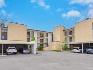 2714 Orchid Oaks Dr Unit 101, Sarasota, FL 34239