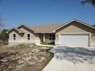 65 Nine Patch Dr, Poteet, TX 78065