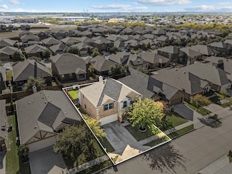 4012 Cloud Cover Rd, Roanoke, TX 76262