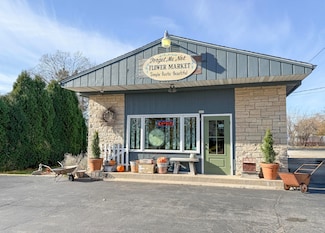 111 S 5th Ave, Walworth, WI 53184