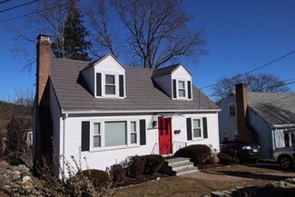 45 Upland Rd, Waltham, MA 02451