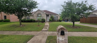 301 Rain Tree Dr, Sunnyvale, TX 75182