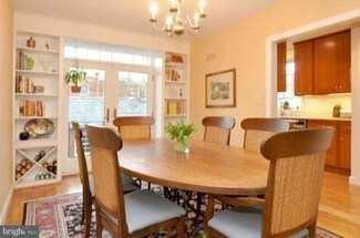 3617 Fessenden St NW, Washington, DC 20008
