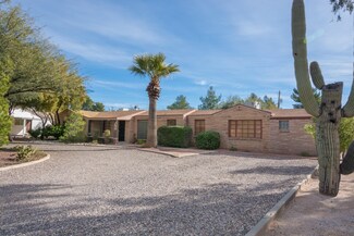 325 S Calle de La Azucena, Tucson, AZ 85711
