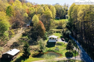 283 Yellow Daisy Ln, Banner Elk, NC 28604