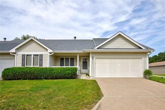 611 NE Oakhurst Dr, Grimes, IA 50111