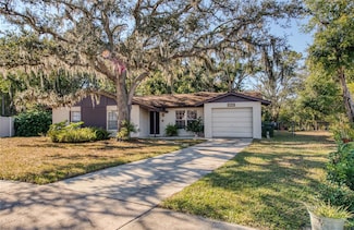 6521 Secrest Ct, Tampa, FL 33625