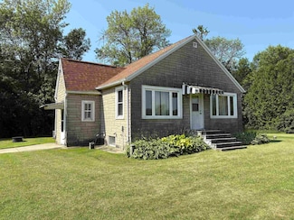 4037 State Highway 22, Oconto, WI 54153