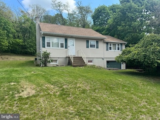 1045 Shoemakersville Rd, Shoemakersville, PA 19555