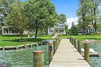 4929 W Chalk Point Rd, West River, MD 20778