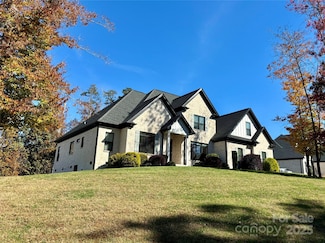 108 41st Ave NW, Hickory, NC 28601