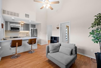 601 Nelray Blvd Unit 12, Austin, TX 78751