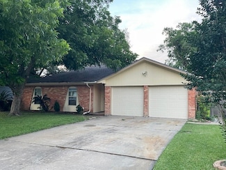 2009 Jones St, Rosenberg, TX 77471