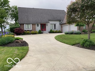 113 Edgewater Dr, Noblesville, IN 46062