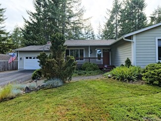 581 E Old Ranch Rd, Allyn, WA 98524