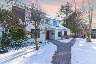 1 Concord Greene Unit 5, Concord, MA 01742