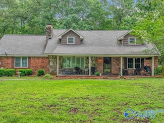140 Johnson Ave, Boaz, AL 35956