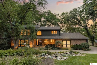 2668 S 96th Cir, Omaha, NE 68124