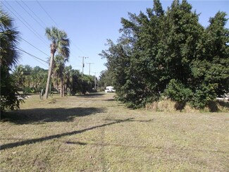 11251 Dean St, Bonita Springs, FL 34135