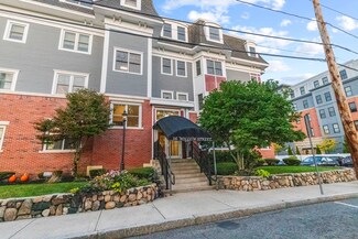 16 Willow St Unit 303, Melrose, MA 02176