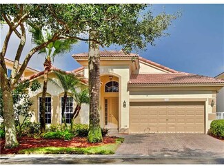 1888 NW 74th Ave, Hollywood, FL 33024