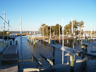 245 Bayview Dr Unit Slip 49, Harkers Island, NC 28531