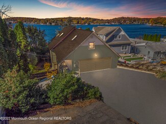 15 Bertrand Island Rd, Mount Arlington, NJ 07856