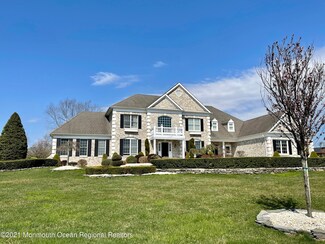 1 Ethan Dr, Farmingdale, NJ 07727