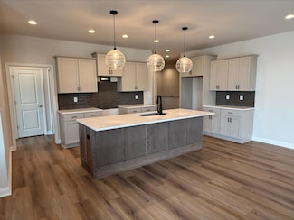 880 S Verona Cir Unit 27, Grafton, WI 53024