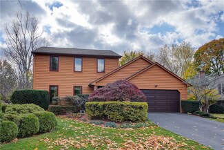 22 Pennicott Cir, Penfield, NY 14526
