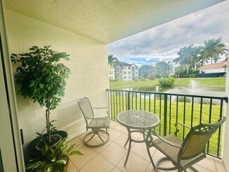 402 Villa Cir, Boynton Beach, FL 33435