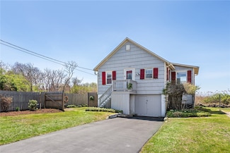 120 Houston Ave, Narragansett, RI 02882