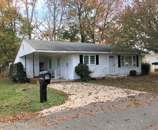108 S Brown Rd, Beulaville, NC 28518
