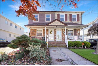 112 E Macon Ave, Staten Island, NY 10308