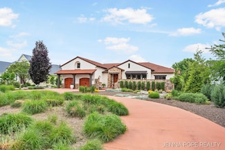 15742 Grand Point Dr, Grand Haven, MI 49417