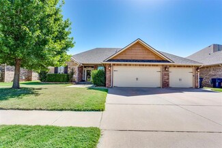 9036 NW 82nd St, Yukon, OK 73099