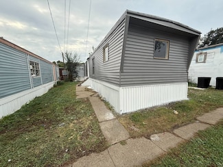 2825 SE 14th St Unit 57, Des Moines, IA 50320