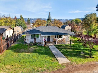 1741 Adams St, Ukiah, CA 95482