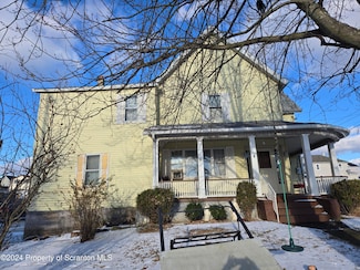 523 E Warren St, Dunmore, PA 18512