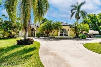 2720 64th St SW, Naples, FL 34105