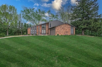 3100 Woodgate Way, Richmond, IN 47374
