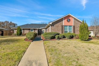 14 Alamosa Dr, Roanoke, TX 76262