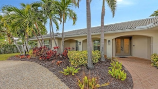 605 Wild Turkey Ln, Sarasota, FL 34236