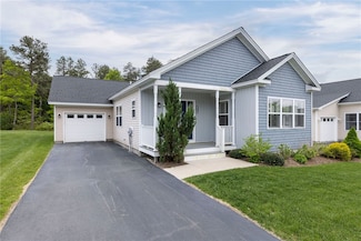 109 Chickadee Ln, South Kingstown, RI 02879