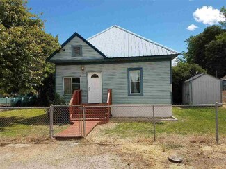 25948 Vermont St, Parma, ID 83660