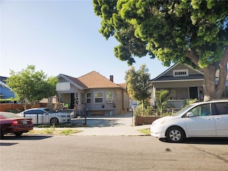 211 W 52nd St, Los Angeles, CA 90037