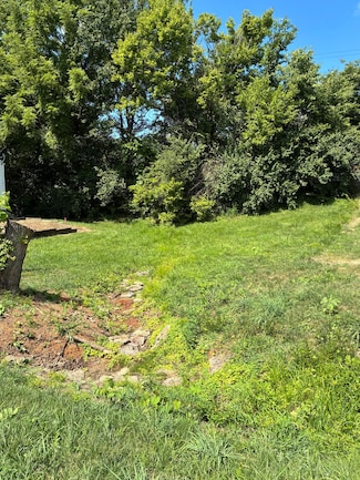 27 Old Nicholson Rd, Walton, KY 41094