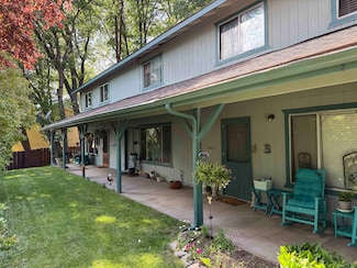 809 Caroline Ave, Mount Shasta, CA 96067