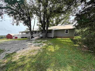 17641 N Cedar Rd, Denison, KS 66419